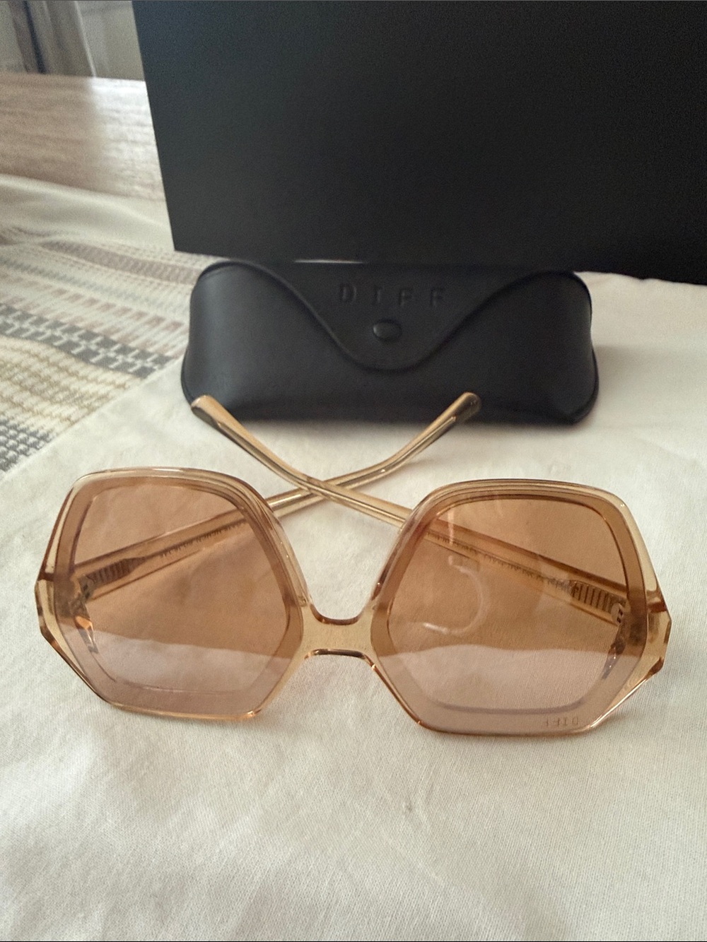 Diff Eyewear Oversized Square Sunglasses - Amber